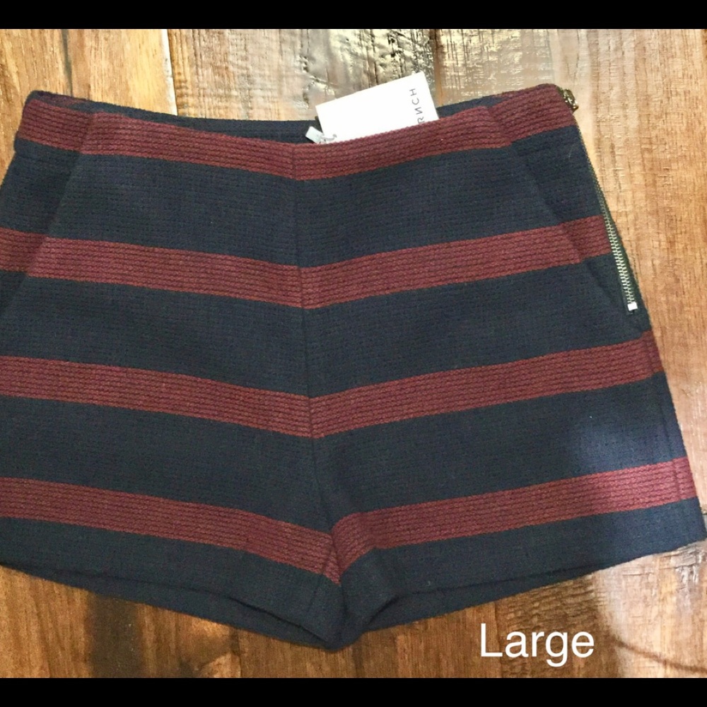 NWT Flat Front Dress Shorts Size L